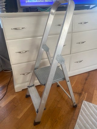 Escalera de aluminio plegable