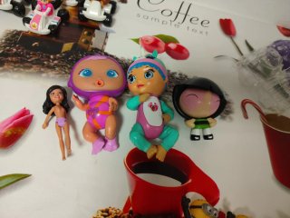 Lote de 4 muñecas infantiles