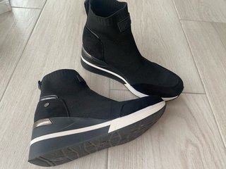 Botines Negros de Mujer