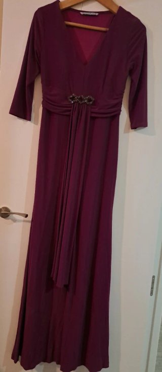 Vestido de fiesta morado media manga