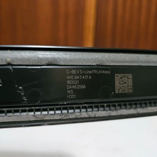 Friso de Soleira Porta Dianteira Esquerda Audi S