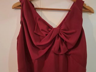 Vestido de fiesta burdeos