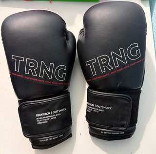 Guantes de Boxeo Outshock TRNG Negros