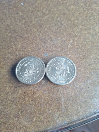 2 Monedas Conmemorativas Donald Trump