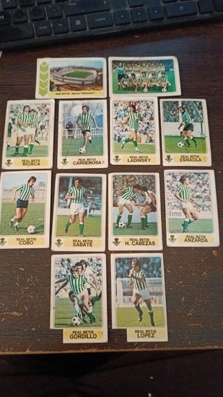 Lote 12 Cromos Real Betis - Fútbol en Acción 1977