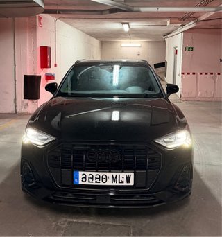 Audi Q3 2023 Black Edition