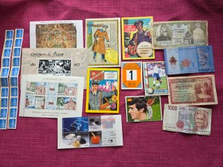 Lote Antigüedades: Sellos, Billetes y Cromos
