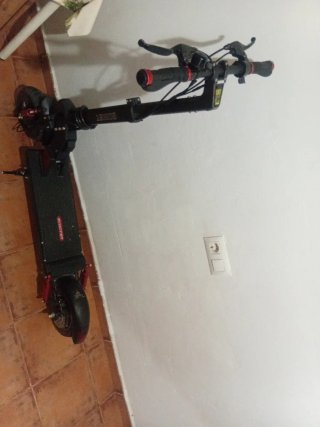 Patín eléctrico plegable