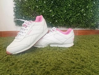 Zapatillas Reebok Blancas y Rosas