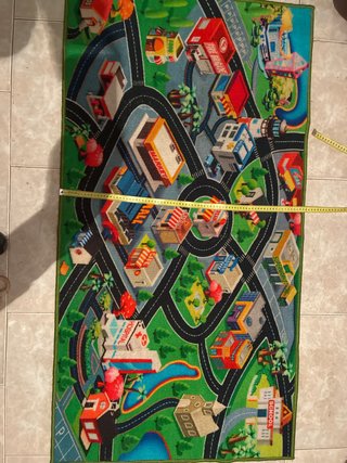 Alfombra de juegos infantil con diseño de ciudad