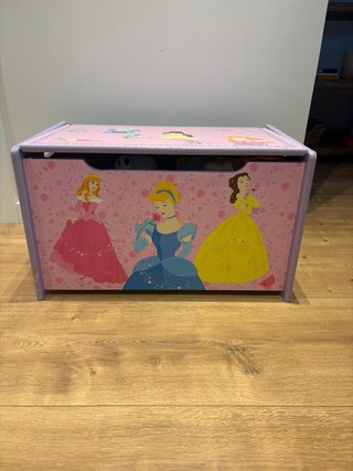 Baúl de madera princesas Disney