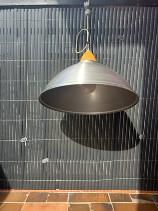 Lámpara colgante metal y madera