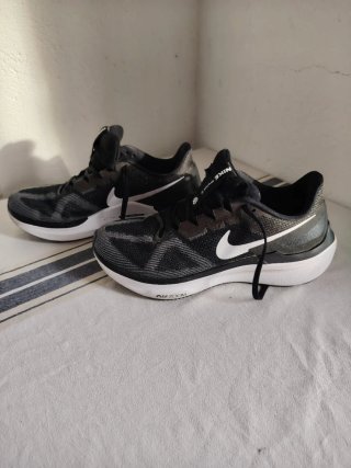 Nike Air Zoom Structure 25 Hombre Negro Blanco