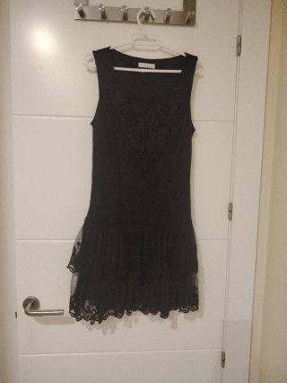 Vestido negro con encaje