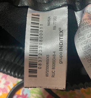 Pantalón Efecto Piel Zara XS