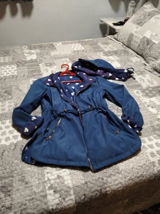 Anorak Reversible con Capucha