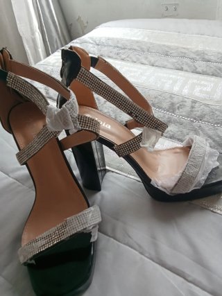 Sandalias de tacón Oia negras y plata en coruña