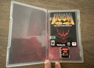 DOOM 64 LIMITED RUN GAMES + CARTA NINTENDO SWITCH