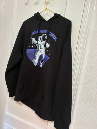 Sudadera Negra Astronauta You Are Cool
