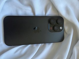 iPhone 16 Pro Negro