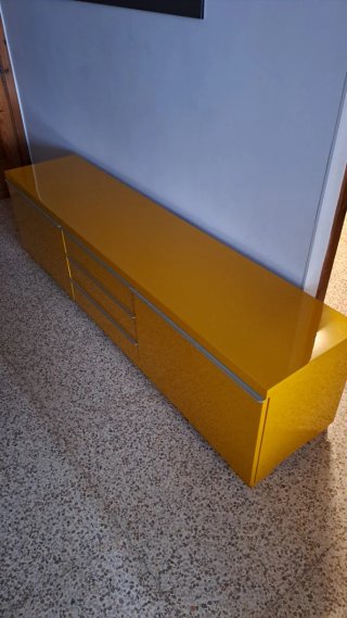Mueble TV IKEA Amarillo