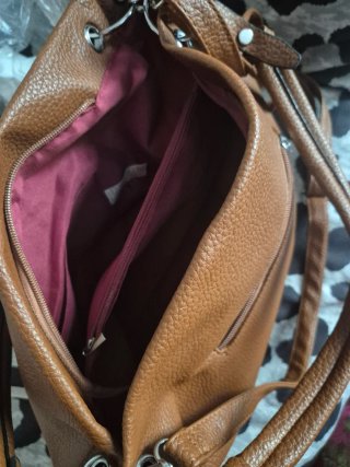 Bolso marrón de piel sintética