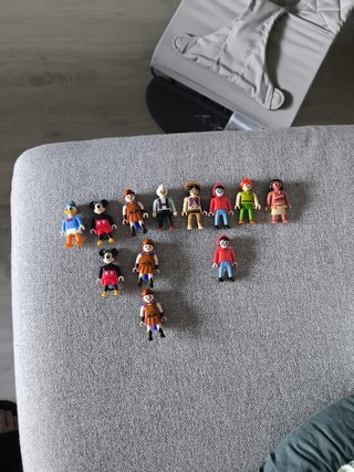 Figuras Playmobil x Disney en Kinder Sorpresa.