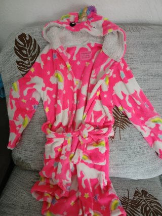 Bata Unicornio Primark Niña Talla 9-10 no envio