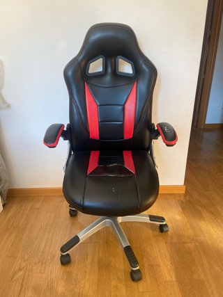 Silla de escritorio ergonómica negra y roja