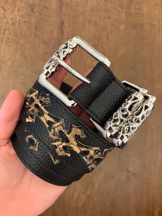 Cintura Y2K con croci leopardate