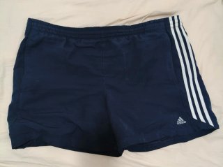 Pantalón corto Adidas azul