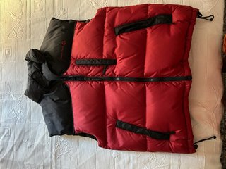 Chaqueta Neak Peak Negra y Roja