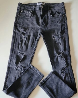 Pantalón Vaquero Bershka Super Skinny Gris