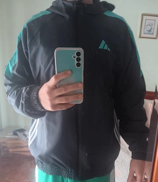 Chaqueta adidas Hombre (NUEVA con etiquetas)