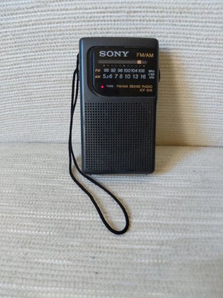 Radio Portátil Sony ICF-S10 FM/AM