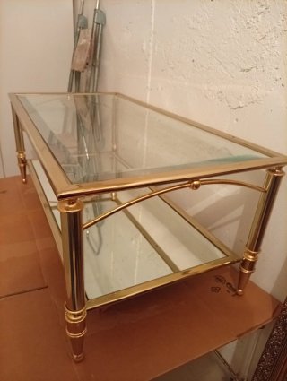 Mesa de centro de metal y cristal