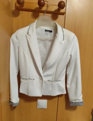 Americana Blanca de Mujer