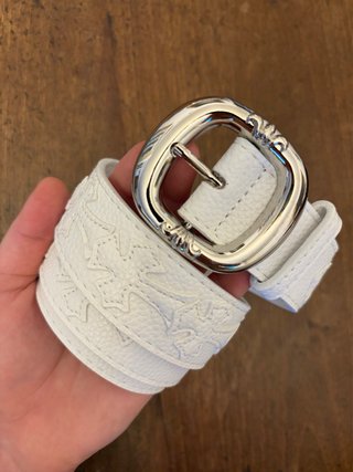 Cintura Y2K con croci bianche