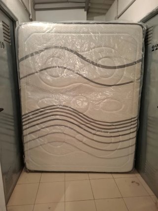 Colchón con diseño de líneas