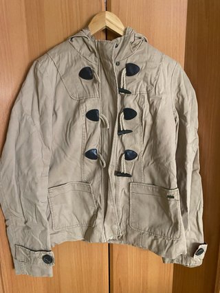 Cazadora tipo trenca beige
