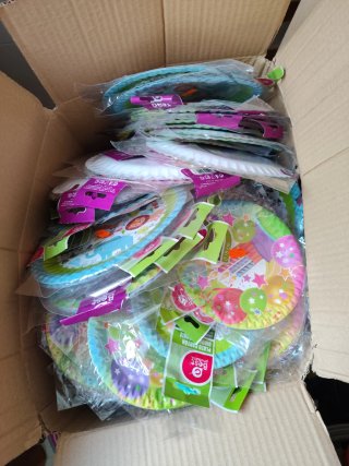 Lote de Platos y vasos de Cartón para Cumpleaños