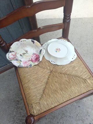 Due Antichi Piatti Decorativi