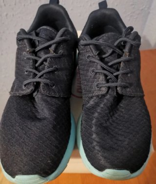 Zapatillas Deportivas azul marino y turquesa