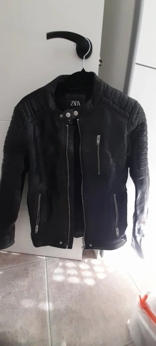 Chaqueta cuero Zara