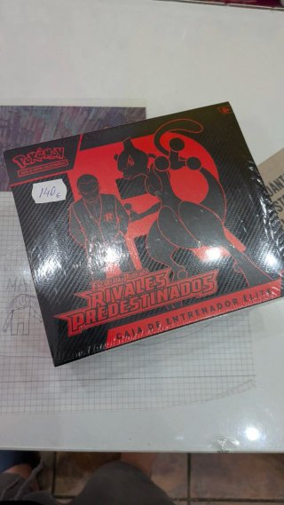 Caja de Entrenador Élite Rivales Predestinados