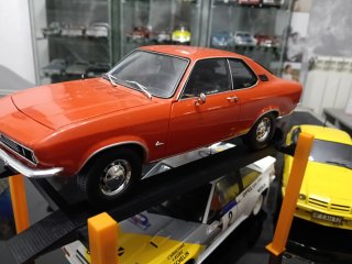 Opel Manta 1/18 Norev