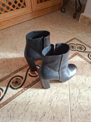 Botines Negros Gloria Ortiz Talla 39