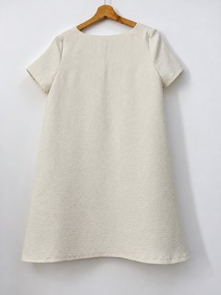 Vestido ba&sh creme texturizado