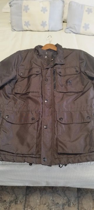 Cazadora Carhartt Marrón-berenjena