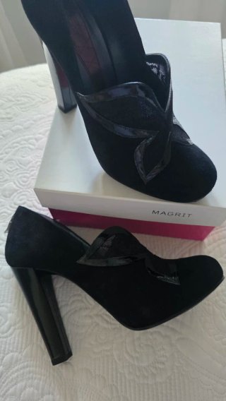 Zapatos de ante negro Magrit talla 38